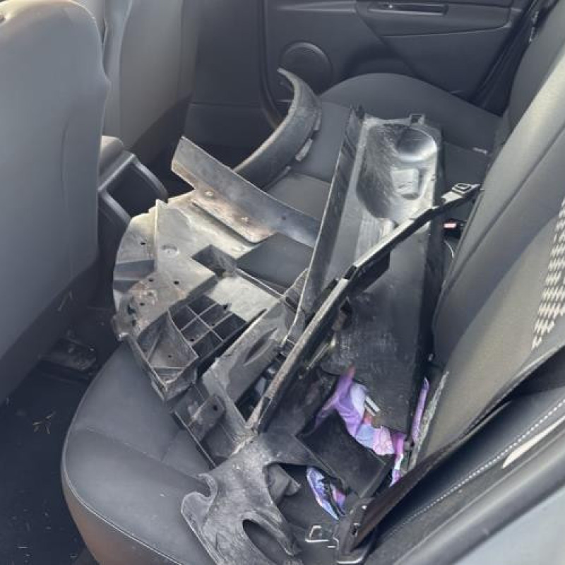 Compresseur clim RENAULT MEGANE 3 Photo n°15