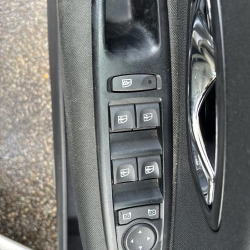 Compresseur clim RENAULT MEGANE 3 Photo n°17