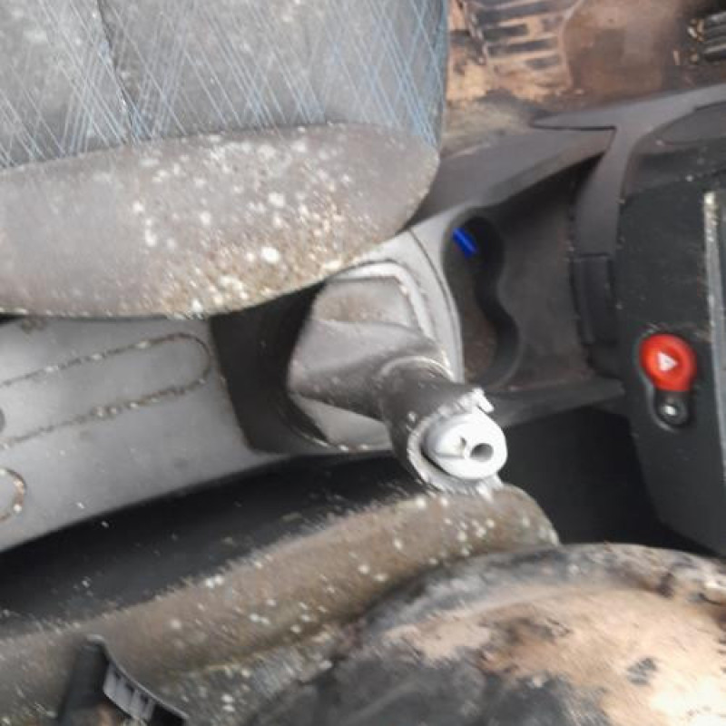 Boitier de prechauffage RENAULT CLIO 3 Photo n°3