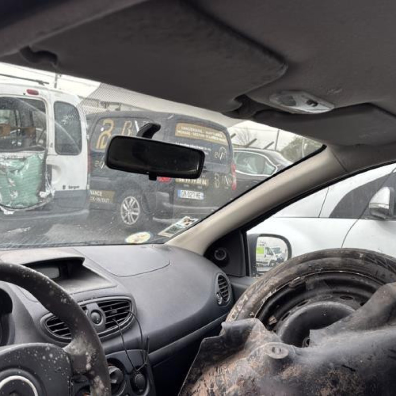 Boitier de prechauffage RENAULT CLIO 3 Photo n°19