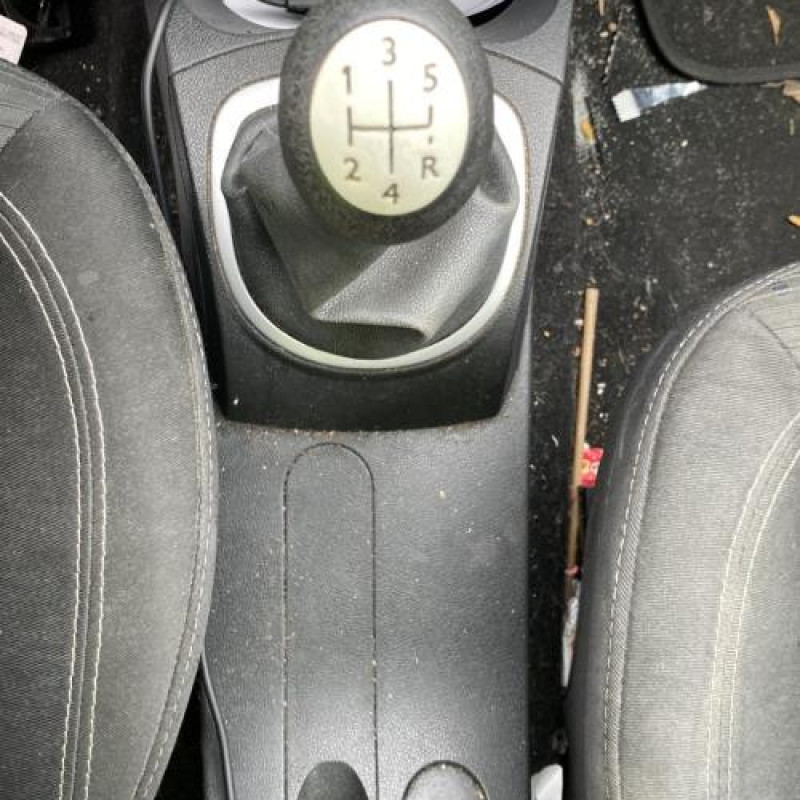 Boitier de prechauffage RENAULT CLIO 3 Photo n°18