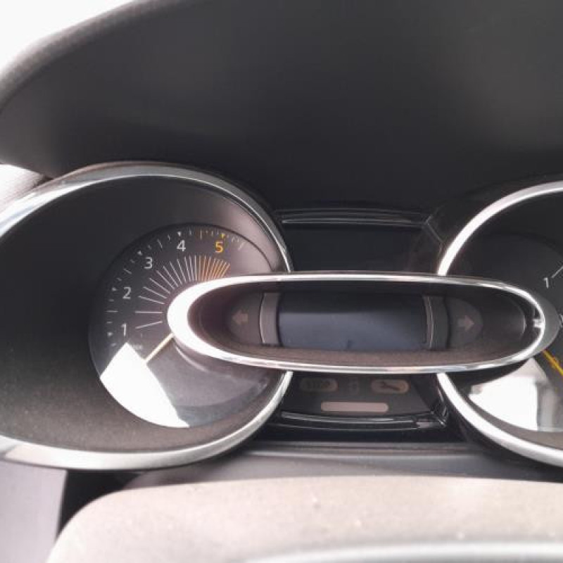 Boitier de prechauffage RENAULT CLIO 4 Photo n°4