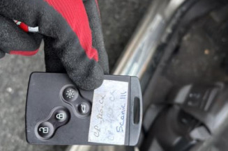 Compteur RENAULT SCENIC 3