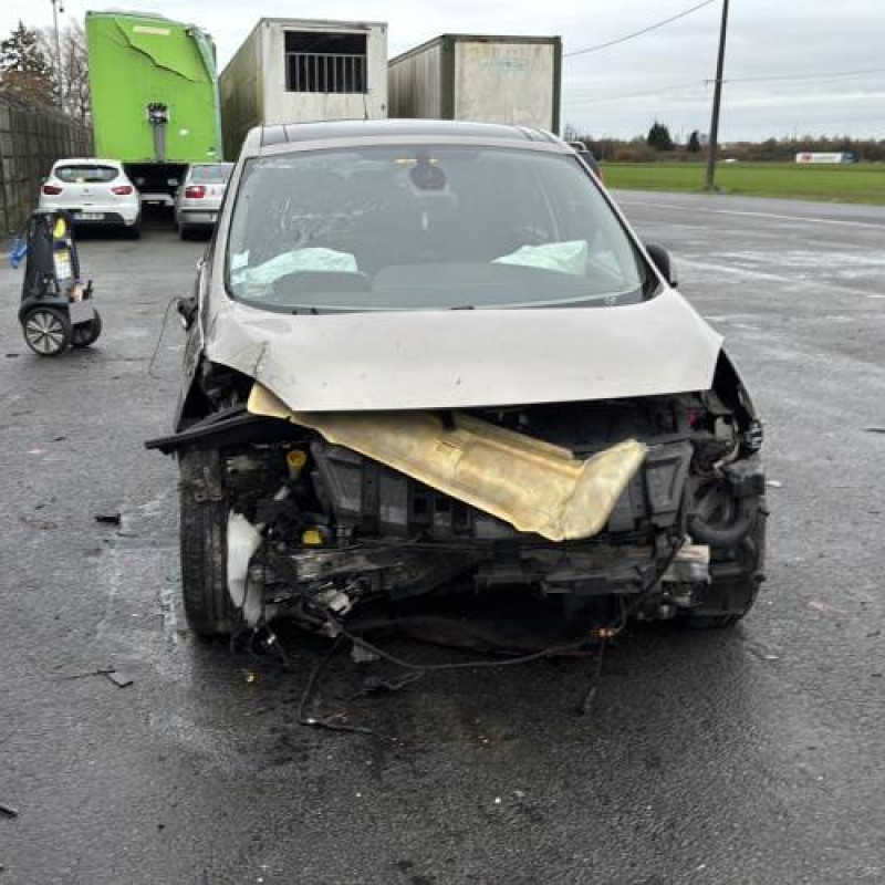 Feu arriere stop central RENAULT SCENIC 3 Photo n°8