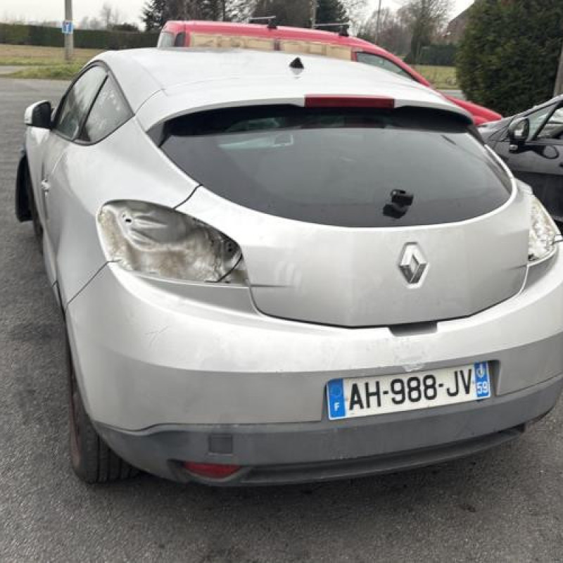 Boitier de prechauffage RENAULT MEGANE 3 Photo n°5