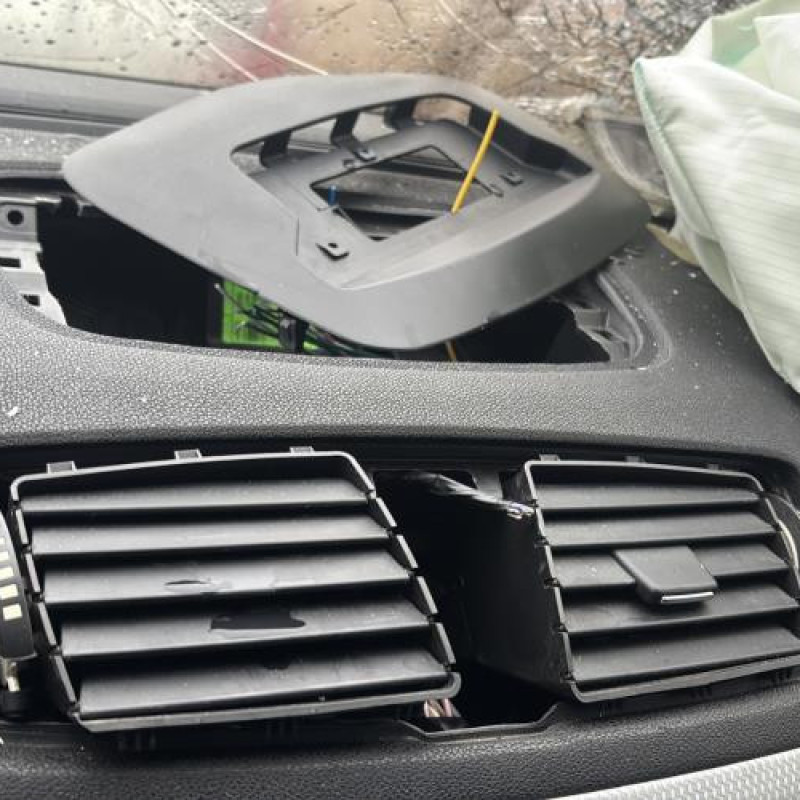 Boitier de prechauffage RENAULT MEGANE 3 Photo n°15