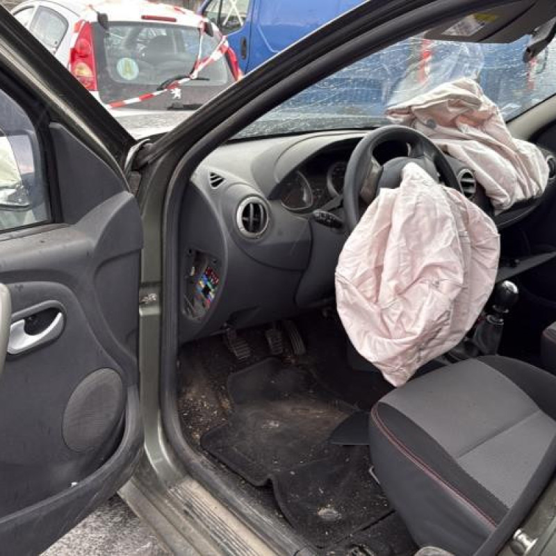 Boitier de prechauffage DACIA DUSTER 1 Photo n°12