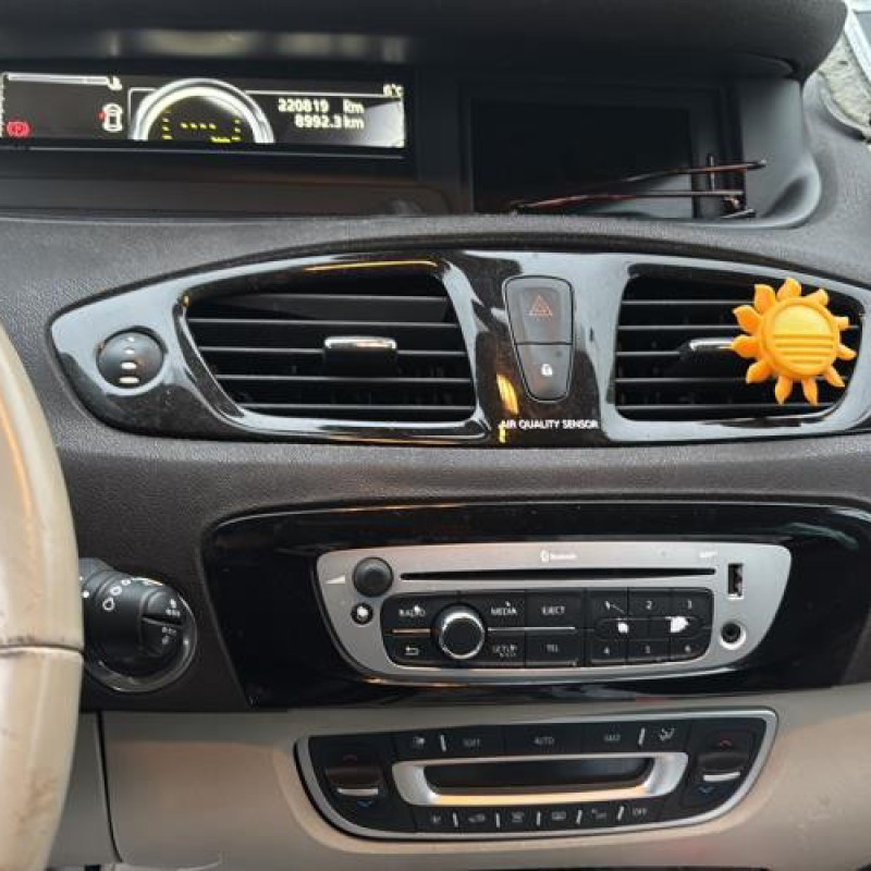 Boitier air bag RENAULT SCENIC 3 Photo n°17