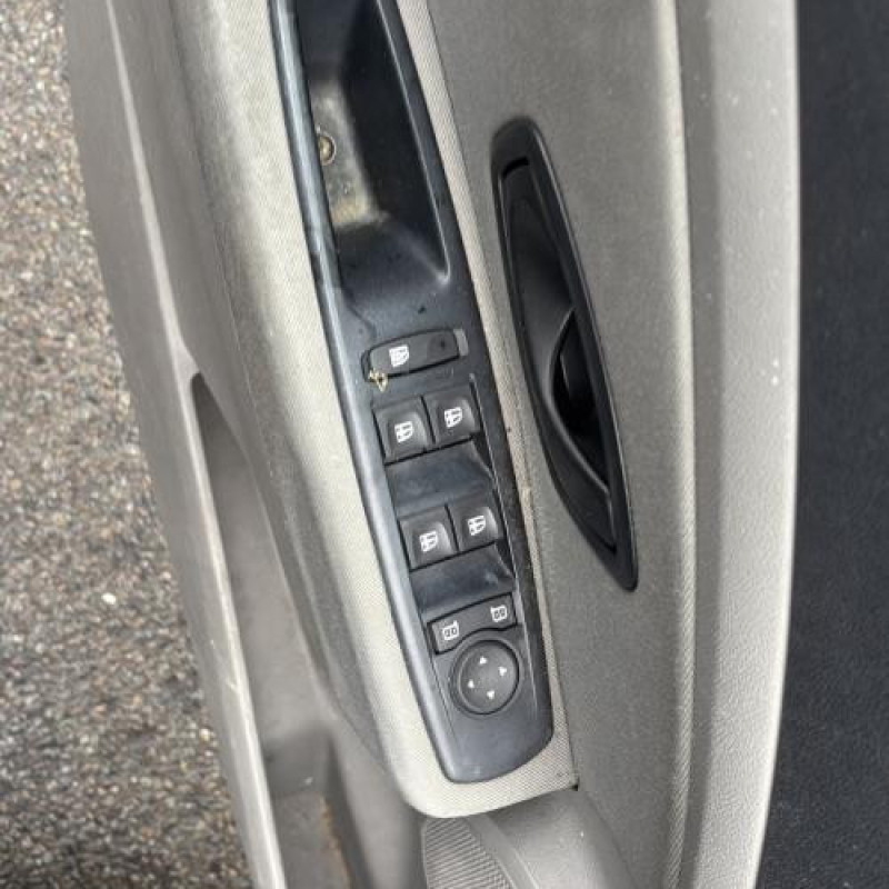 Bloc ABS (freins anti-blocage) RENAULT MEGANE 3 Photo n°10