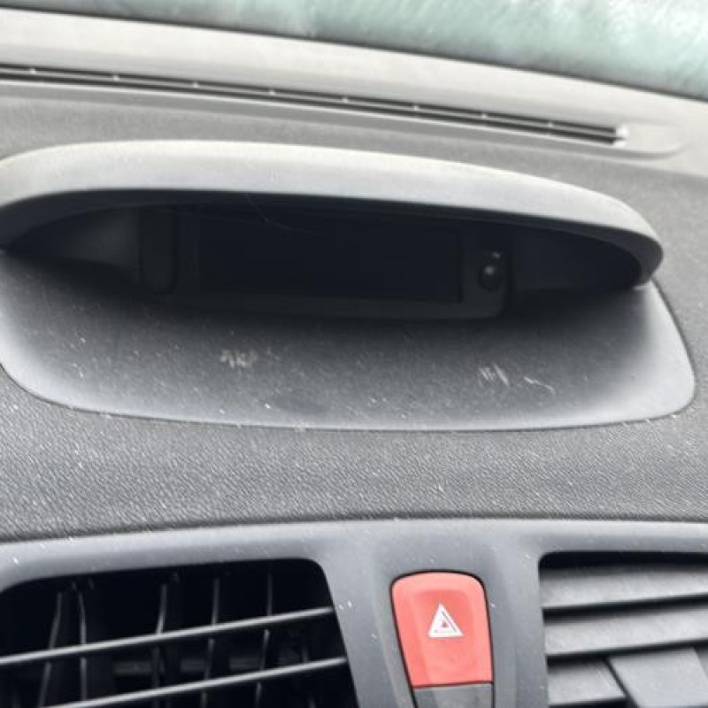 Boitier de prechauffage RENAULT MEGANE 3 Photo n°16