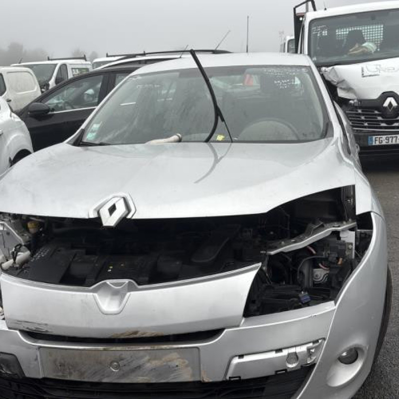 Boitier de prechauffage RENAULT MEGANE 3 Photo n°8