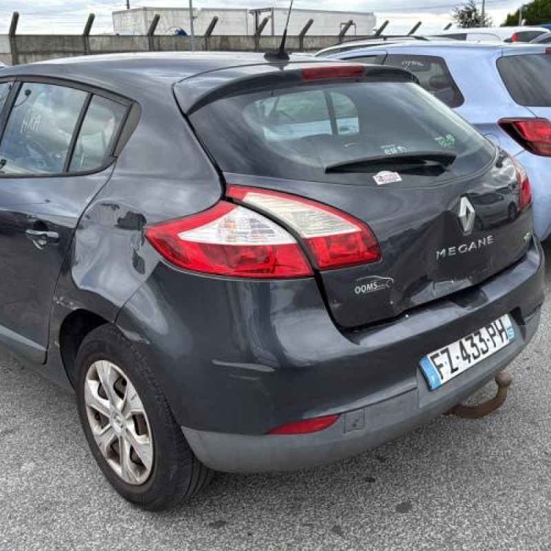 Boitier de prechauffage RENAULT MEGANE 3 Photo n°4