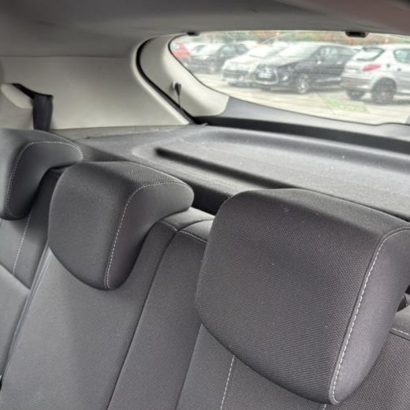 Boitier de prechauffage RENAULT MEGANE 3 Photo n°14