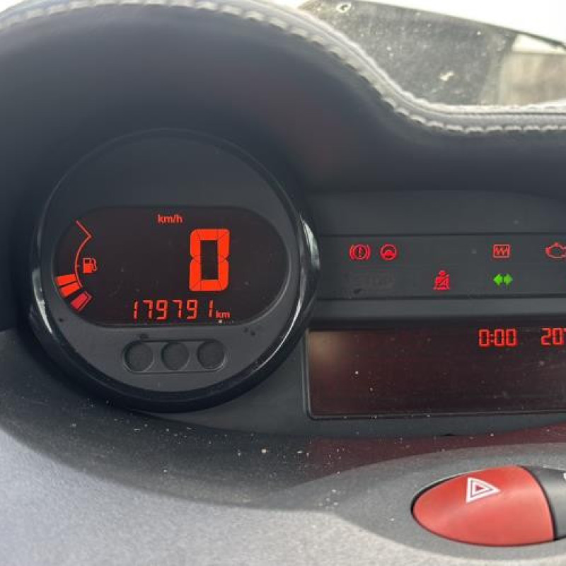 Boitier de prechauffage RENAULT TWINGO 2 Photo n°17