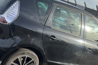 Feu arriere stop central RENAULT SCENIC 3