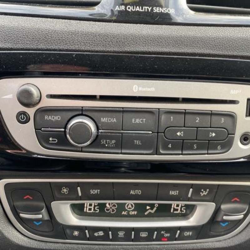 Amortisseur avant droit RENAULT SCENIC 3 Photo n°8