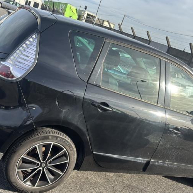 Compresseur clim RENAULT SCENIC 3 Photo n°17