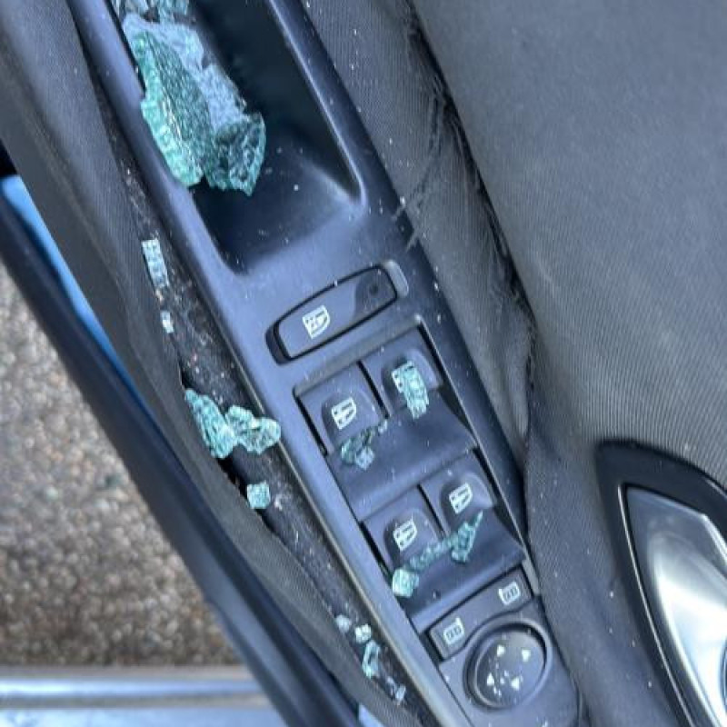 Bloc ABS (freins anti-blocage) RENAULT GRAND SCENIC 3 Photo n°10