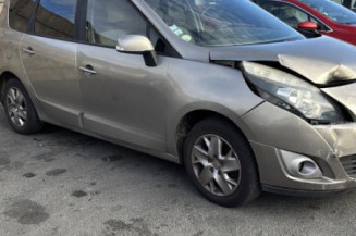 Boitier de prechauffage RENAULT GRAND SCENIC 3