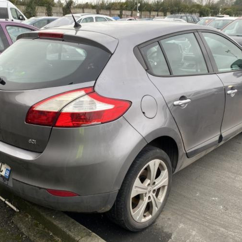 Boitier de prechauffage RENAULT MEGANE 3 Photo n°3