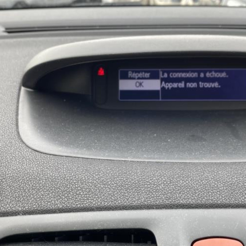 Boitier de prechauffage RENAULT MEGANE 3 Photo n°16