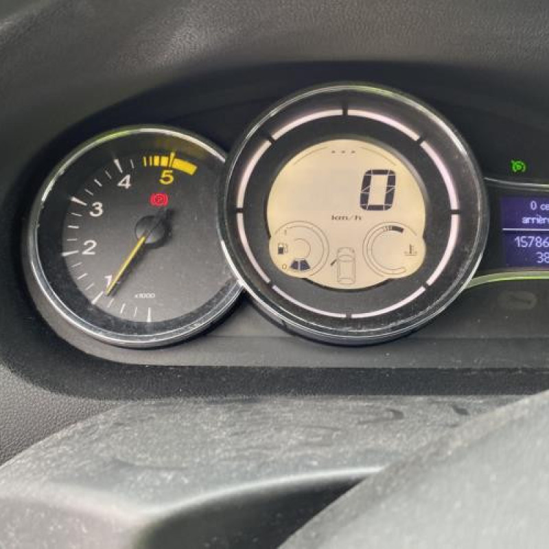 Boitier de prechauffage RENAULT MEGANE 3 Photo n°18