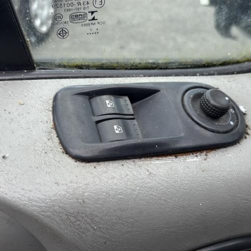 Boitier de prechauffage RENAULT TRAFIC 2 Photo n°10