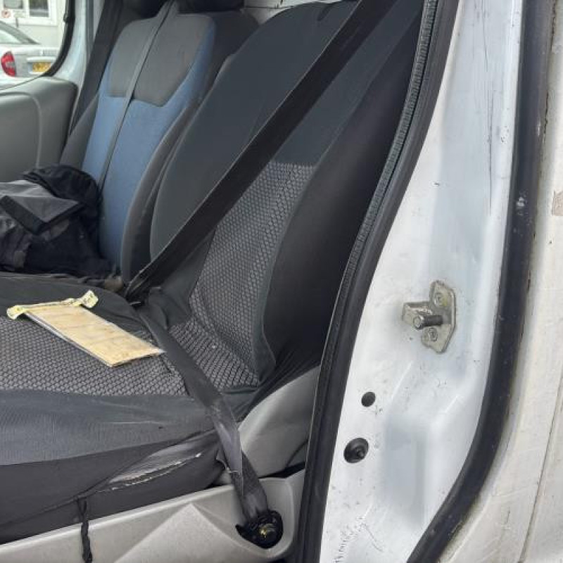 Boitier de prechauffage RENAULT TRAFIC 2 Photo n°11