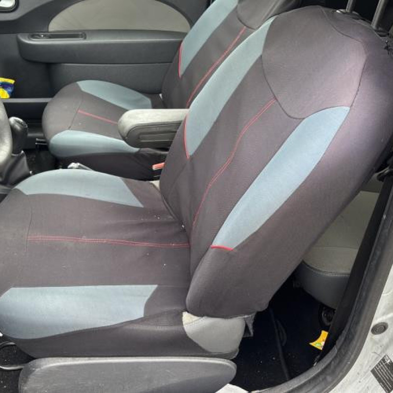 Boitier de prechauffage RENAULT TWINGO 2 Photo n°11