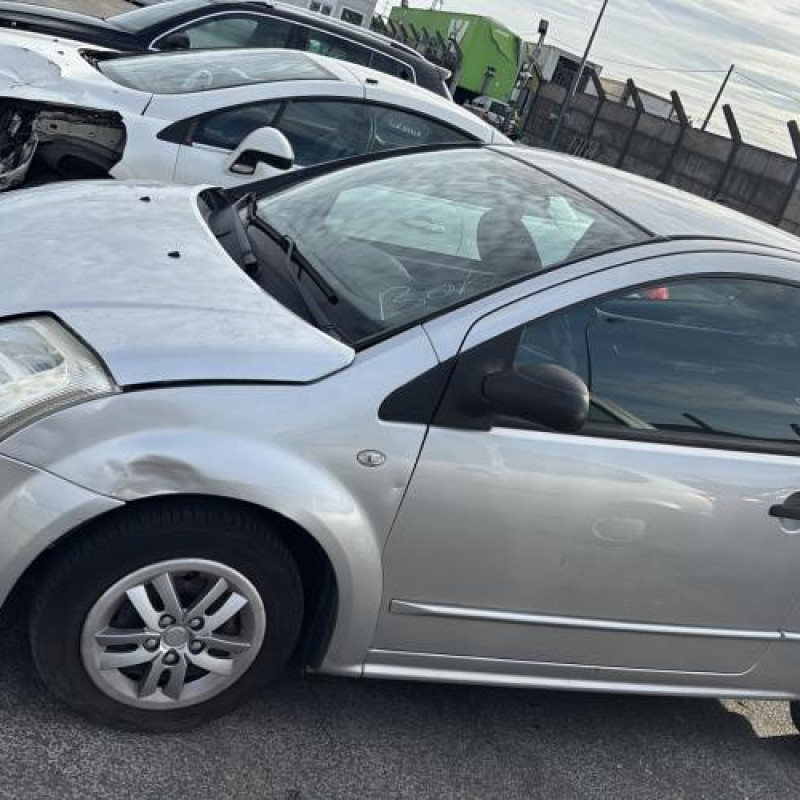 Reservoir essence CITROEN C2 Photo n°9