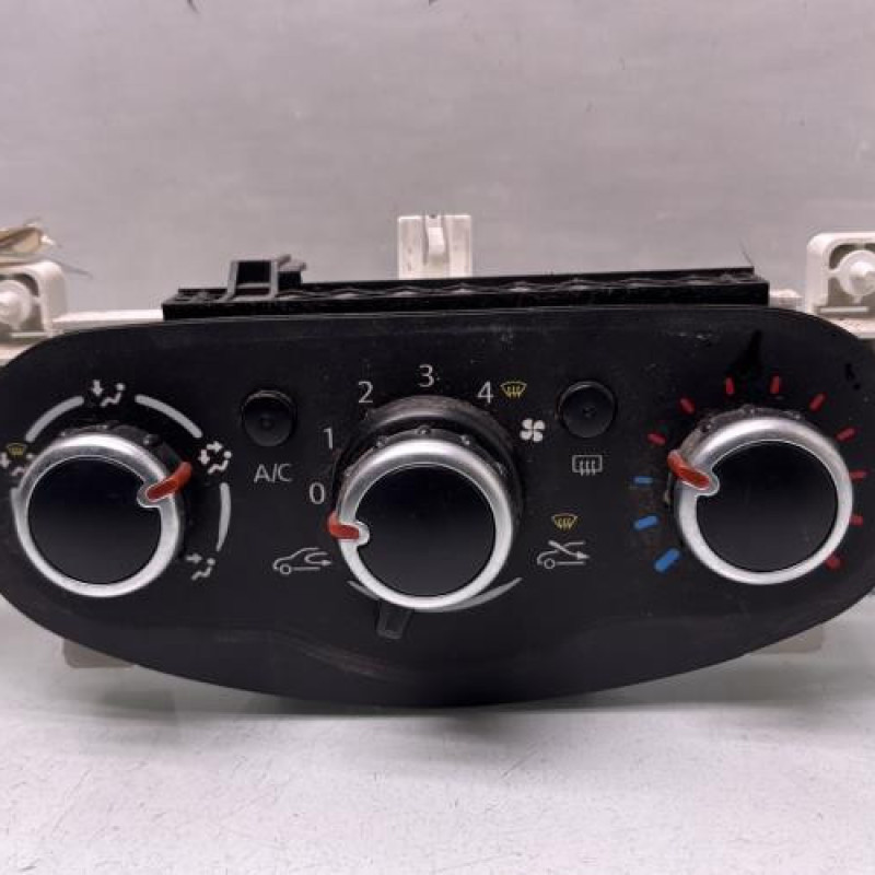 Commande chauffage RENAULT TWINGO 3 Photo n°1