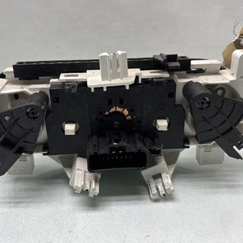 Commande chauffage RENAULT TWINGO 3 Photo n°2