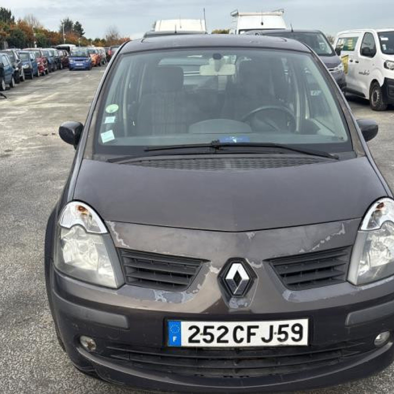 Attache ceinture avant droit RENAULT MODUS Photo n°10