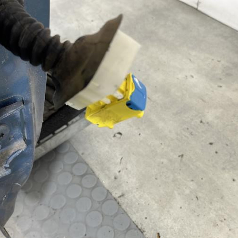 Porte avant droit CITROEN BERLINGO 2 Photo n°8