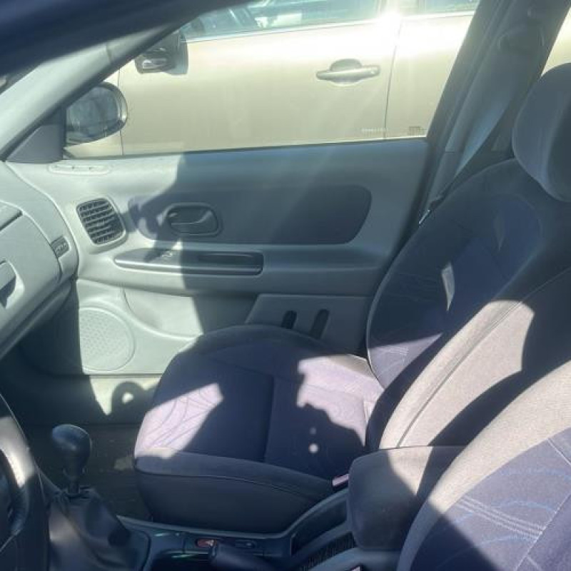 Renfort pare choc avant (traverse) RENAULT LAGUNA 1 Photo n°20