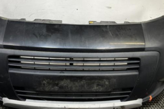 Pare choc avant PEUGEOT BIPPER Photo n°1
