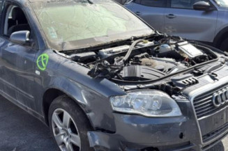 Moteur essuie glace arriere AUDI A4 2