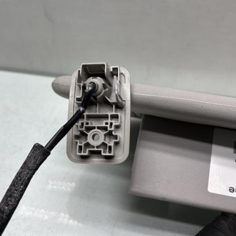 Pare soleil gauche PEUGEOT 3008 1 Photo n°2