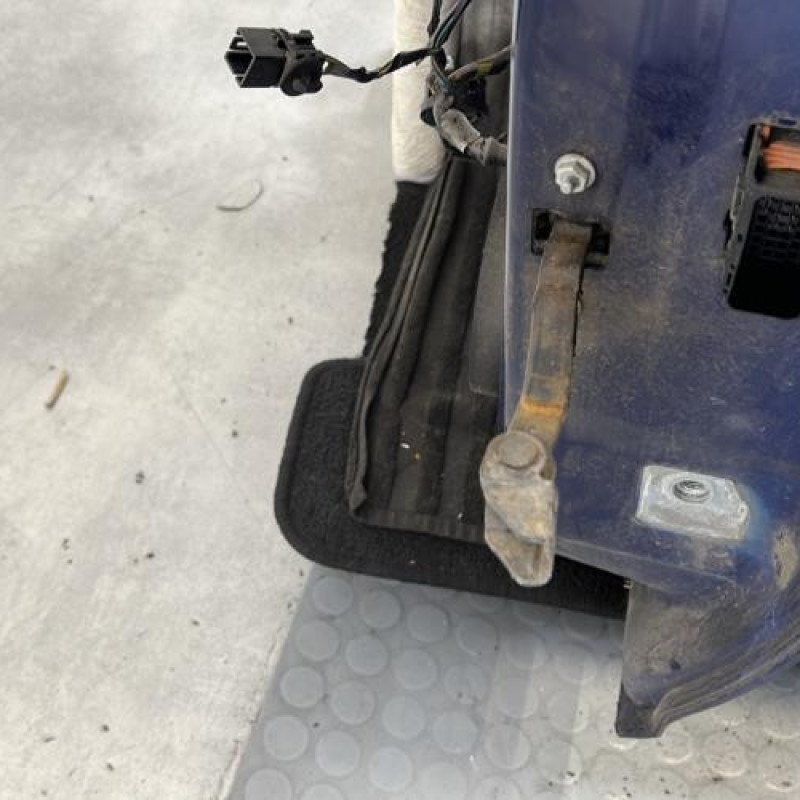 Porte avant gauche OPEL CORSA D Photo n°4