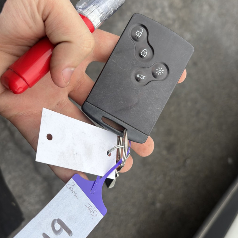 RENAULT CLIO 4 PHASE 2 0.9i - 12V TURBO TCE 90 Photo n°26