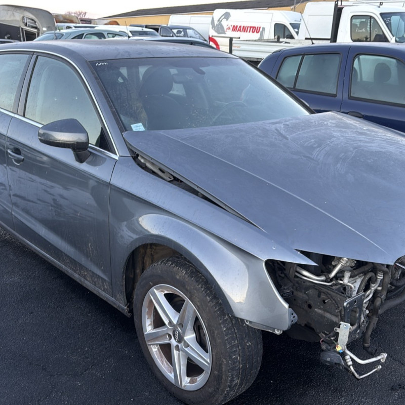 AUDI A3 3 SPORTBACK PHASE 2 1.6 TDI - 16V TURBO Photo n°13