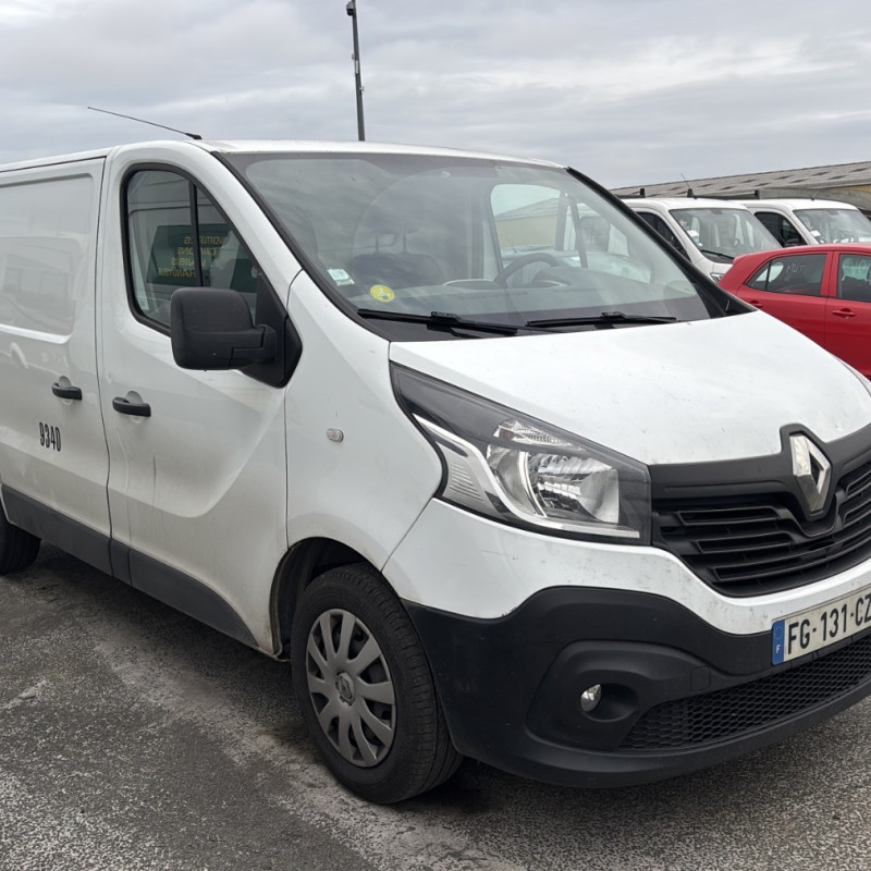 RENAULT TRAFIC 3 COURT PHASE 1 1.6 DCI - 16V TURBO Photo n°13