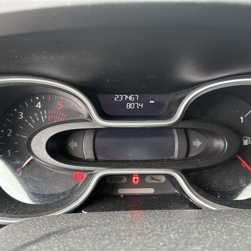 RENAULT TRAFIC 3 COURT PHASE 1 1.6 DCI - 16V TURBO Photo n°26