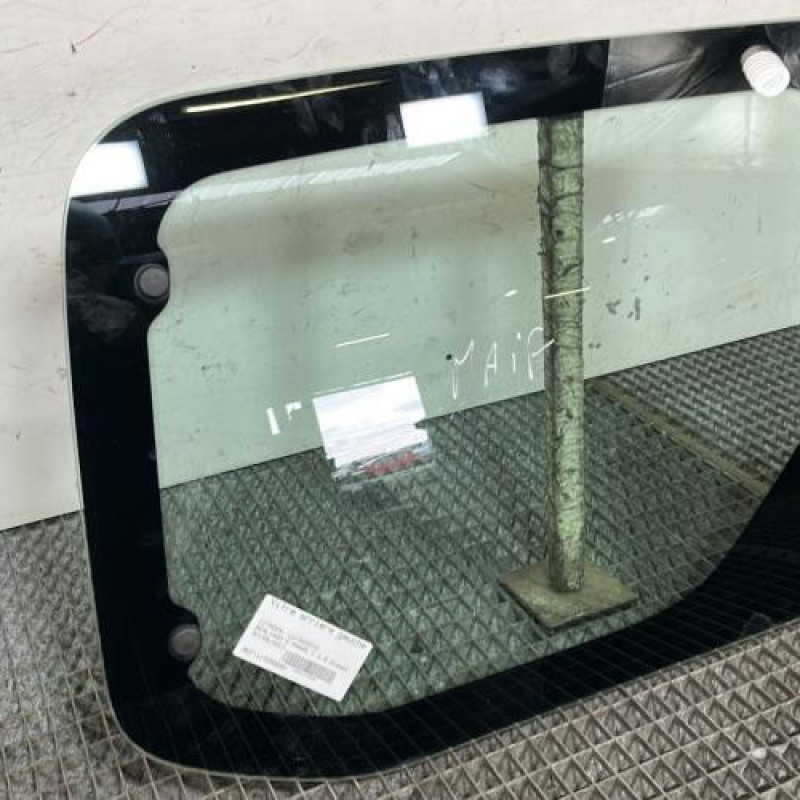 Vitre arriere gauche CITROEN BERLINGO 2 Photo n°2