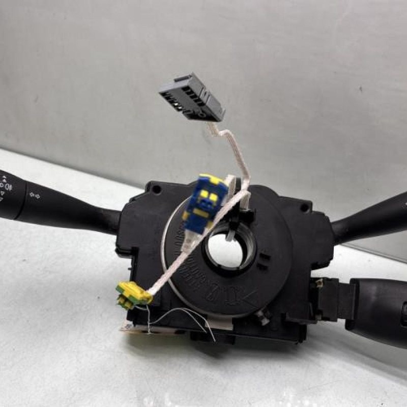 Com (Bloc Contacteur Tournant+Commodo Essuie Glace+Commodo Phare) CITROEN C5 1 Photo n°1