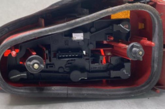 Feu arriere principal gauche (feux) PEUGEOT 106