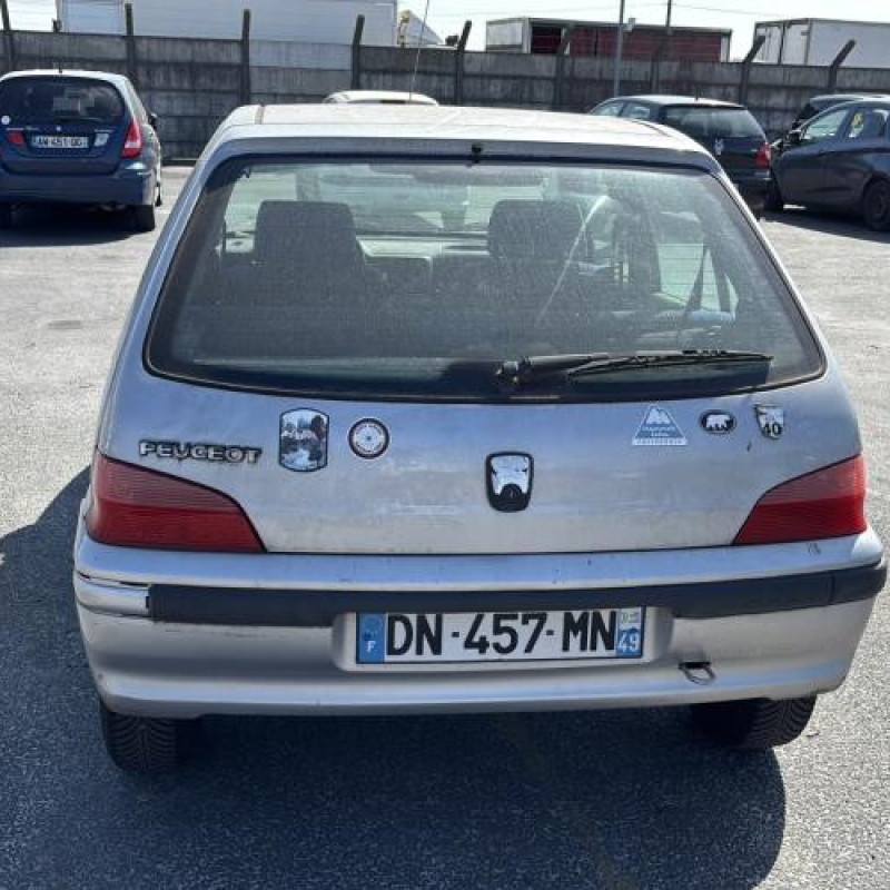 Retroviseur droit PEUGEOT 106 Photo n°10