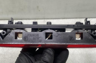 Feu arriere stop central PEUGEOT 106