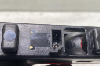 Feu arriere stop central PEUGEOT 106