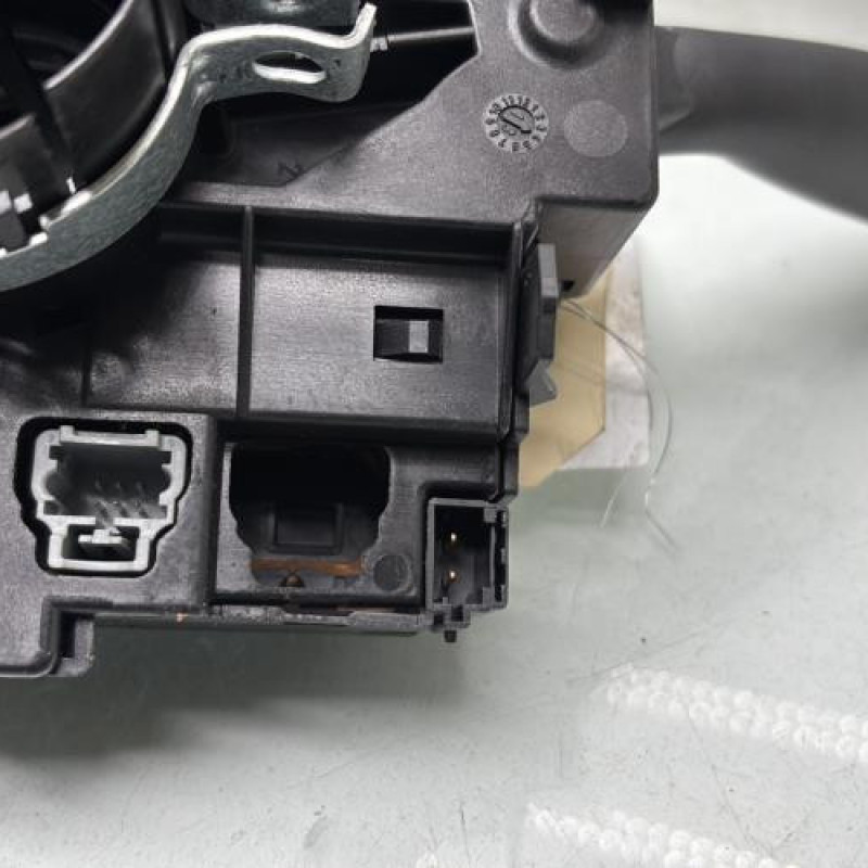 Com (Bloc Contacteur Tournant+Commodo Essuie Glace+Commodo Phare) CITROEN C2 Photo n°8